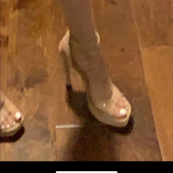 Nude Steve Madden heels with clear strap - Picture 4 of 5